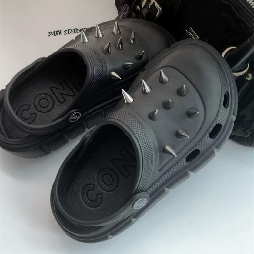 PE1-2 Spiked Platform Clogs